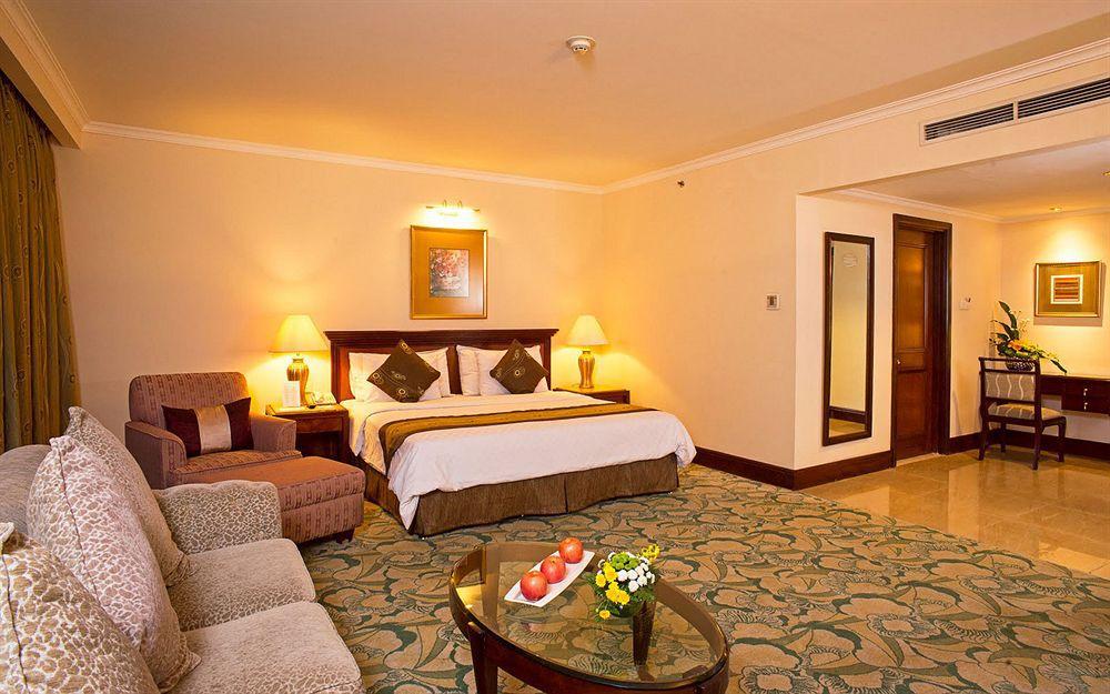 Aston Tropicana Hotel Bandung Zewnętrze zdjęcie