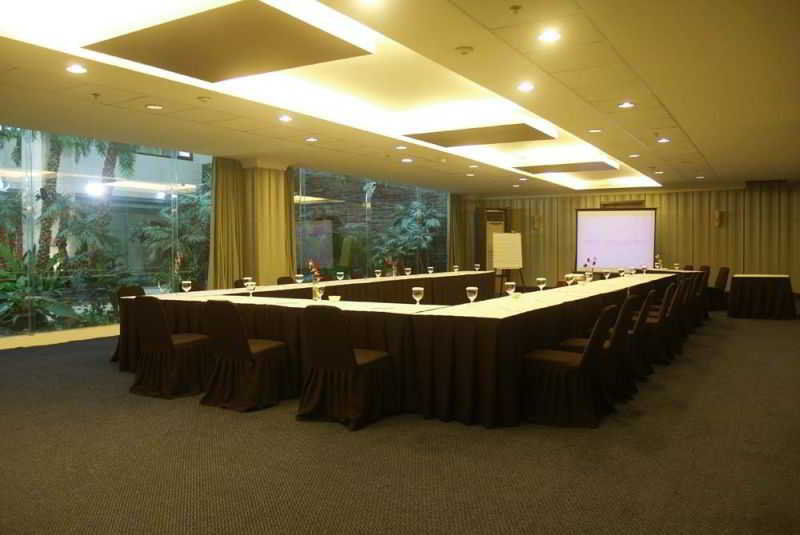 Aston Tropicana Hotel Bandung Zewnętrze zdjęcie
