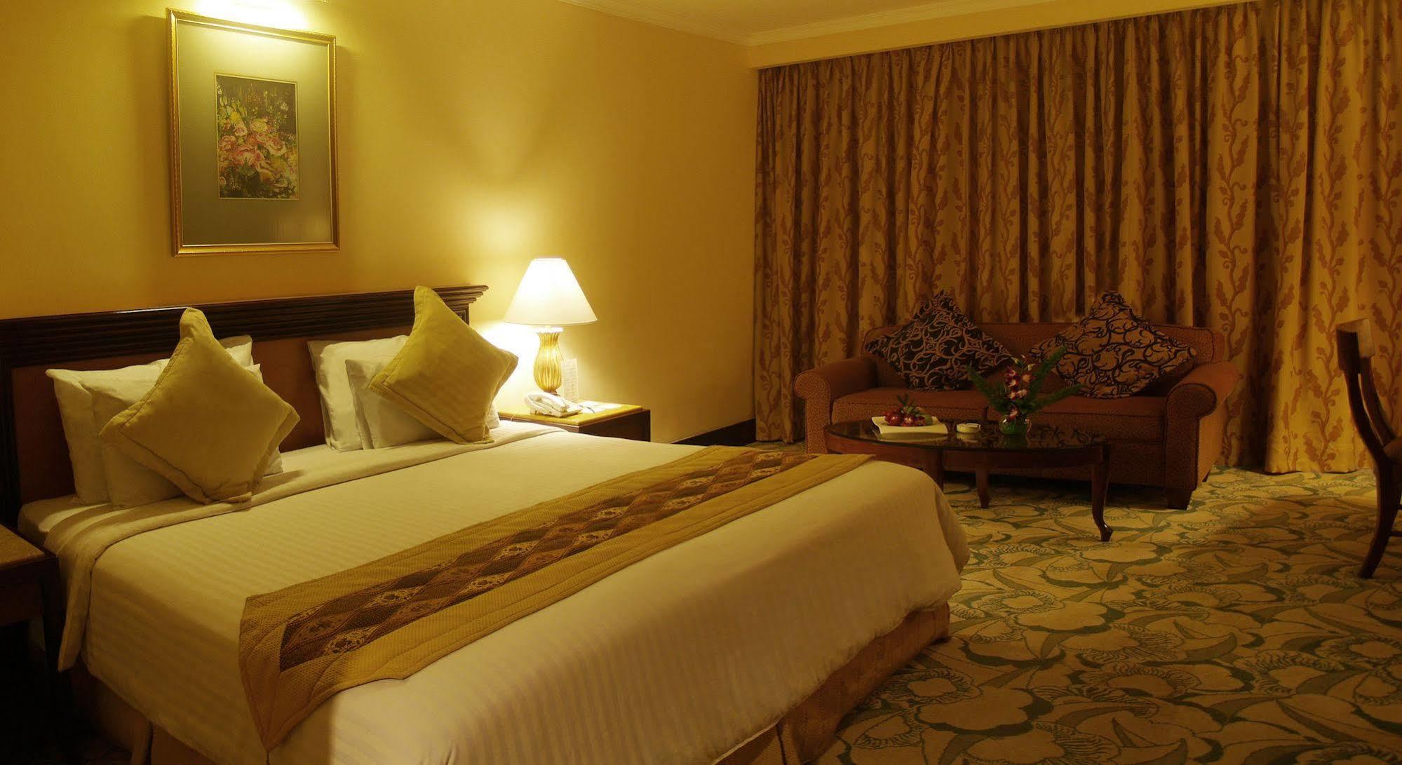 Aston Tropicana Hotel Bandung Zewnętrze zdjęcie