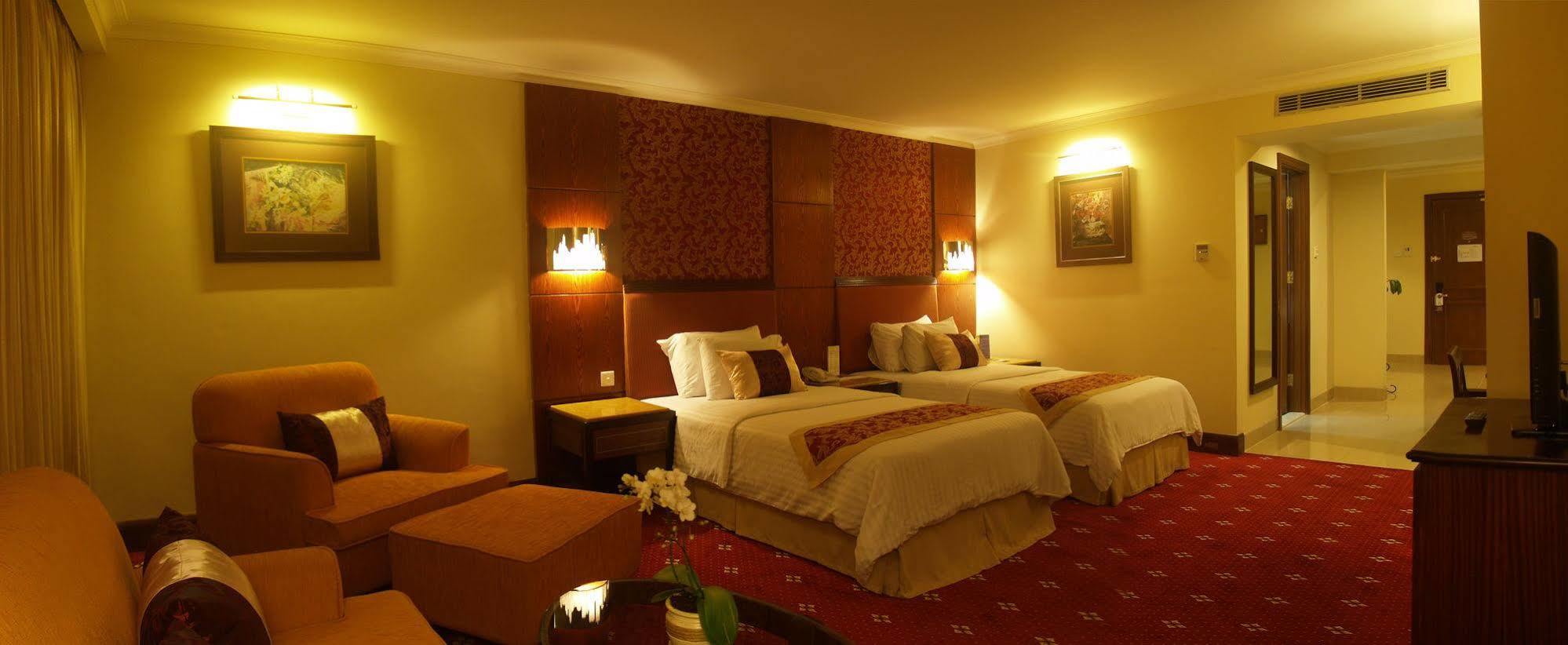 Aston Tropicana Hotel Bandung Zewnętrze zdjęcie