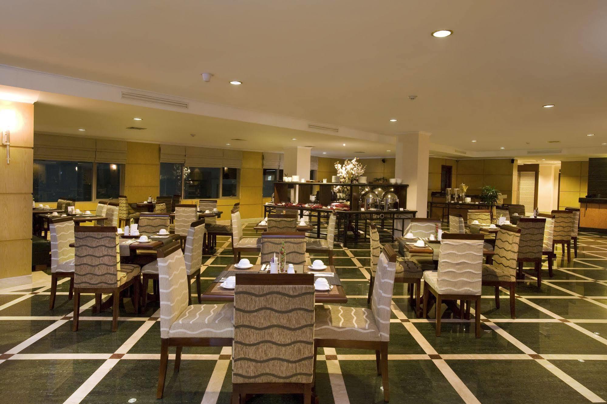 Aston Tropicana Hotel Bandung Zewnętrze zdjęcie